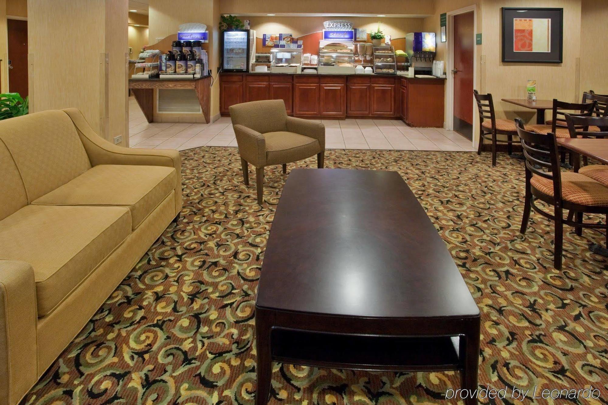 Hampton Inn Covington Va Ресторан фото
